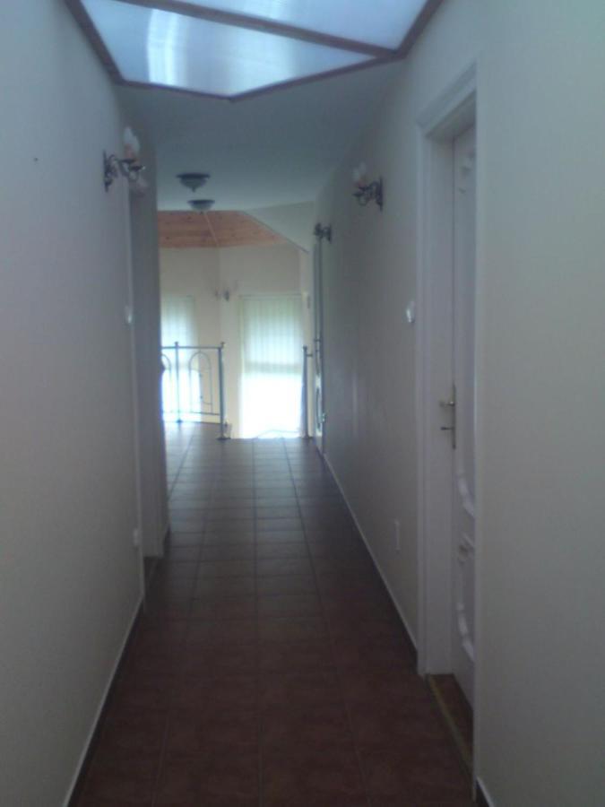 Center Apartmanhaz Hajduszoboszlo Exterior photo